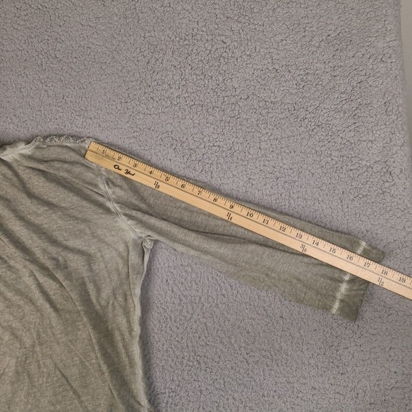 Ralph Lauren Blouse Women's Large Gray Button Shoulder Embroidery - Picture 16 of 16